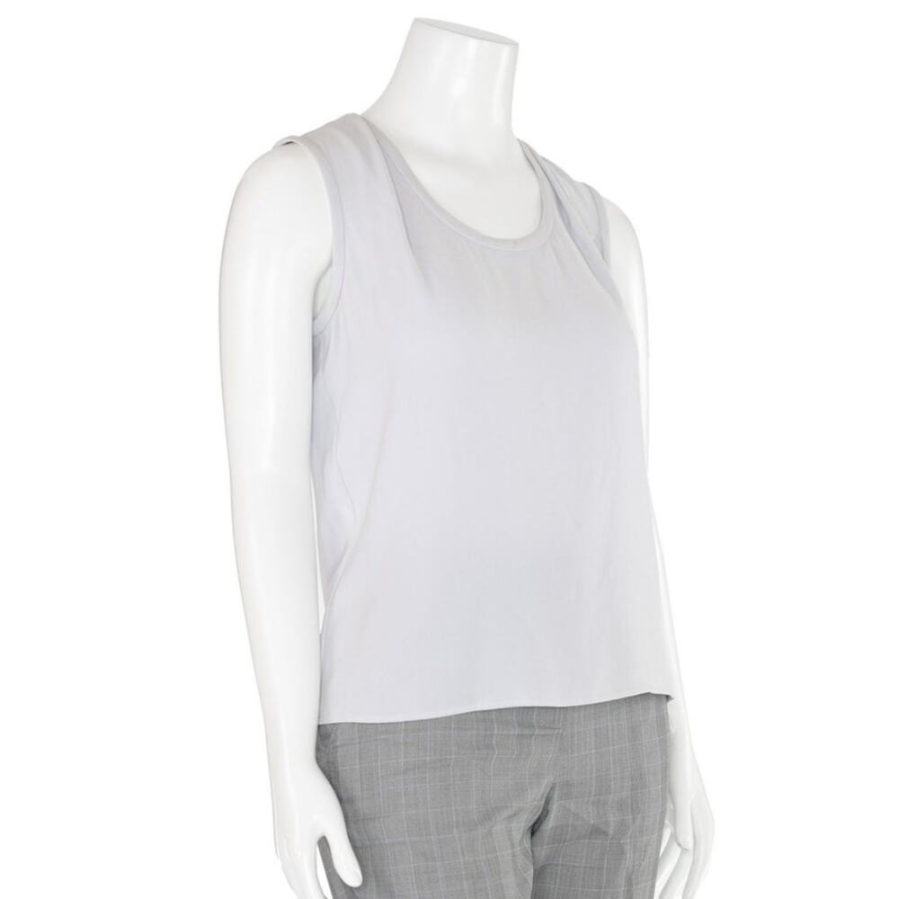St. John Knits Sleeveless Shell Blouse Top Pale Gray Crepe Size 14 EUC Career